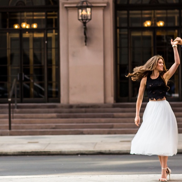 LUSH Black lace crop top XS - Picture 1 of 4